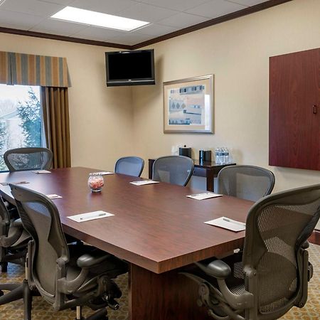 Hampton Inn Грийнфийлд Екстериор снимка