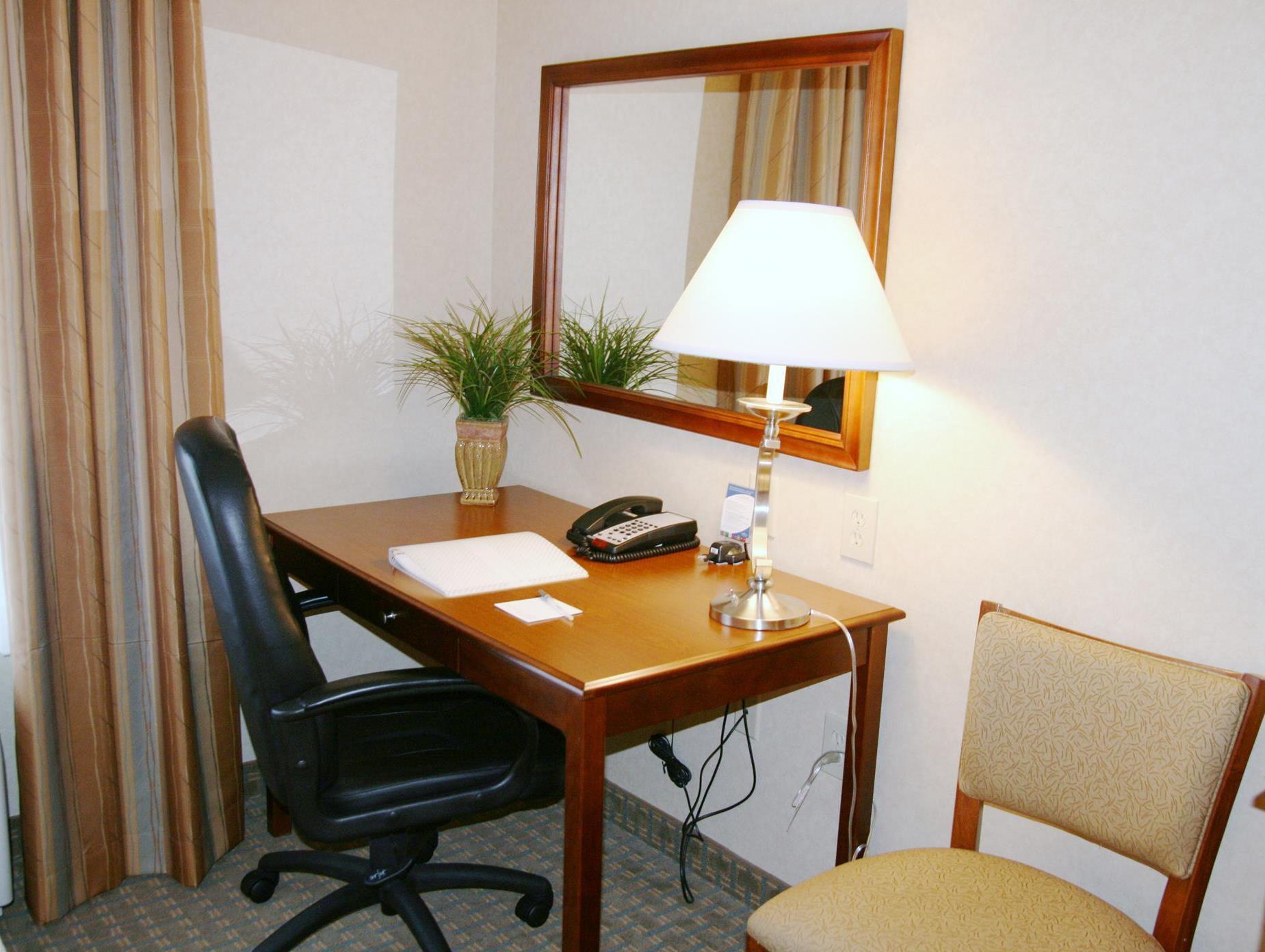 Hampton Inn Грийнфийлд Екстериор снимка
