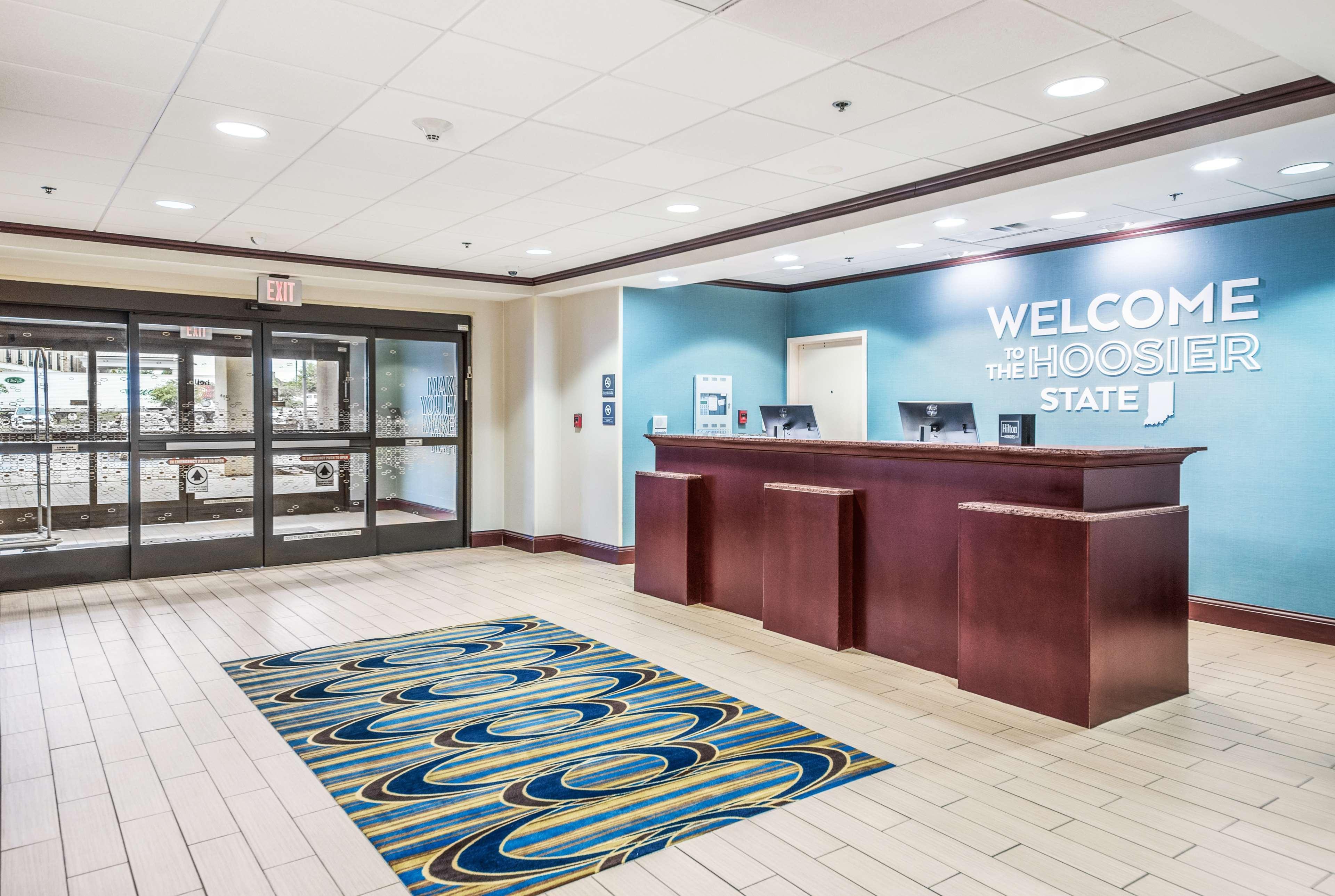 Hampton Inn Грийнфийлд Екстериор снимка