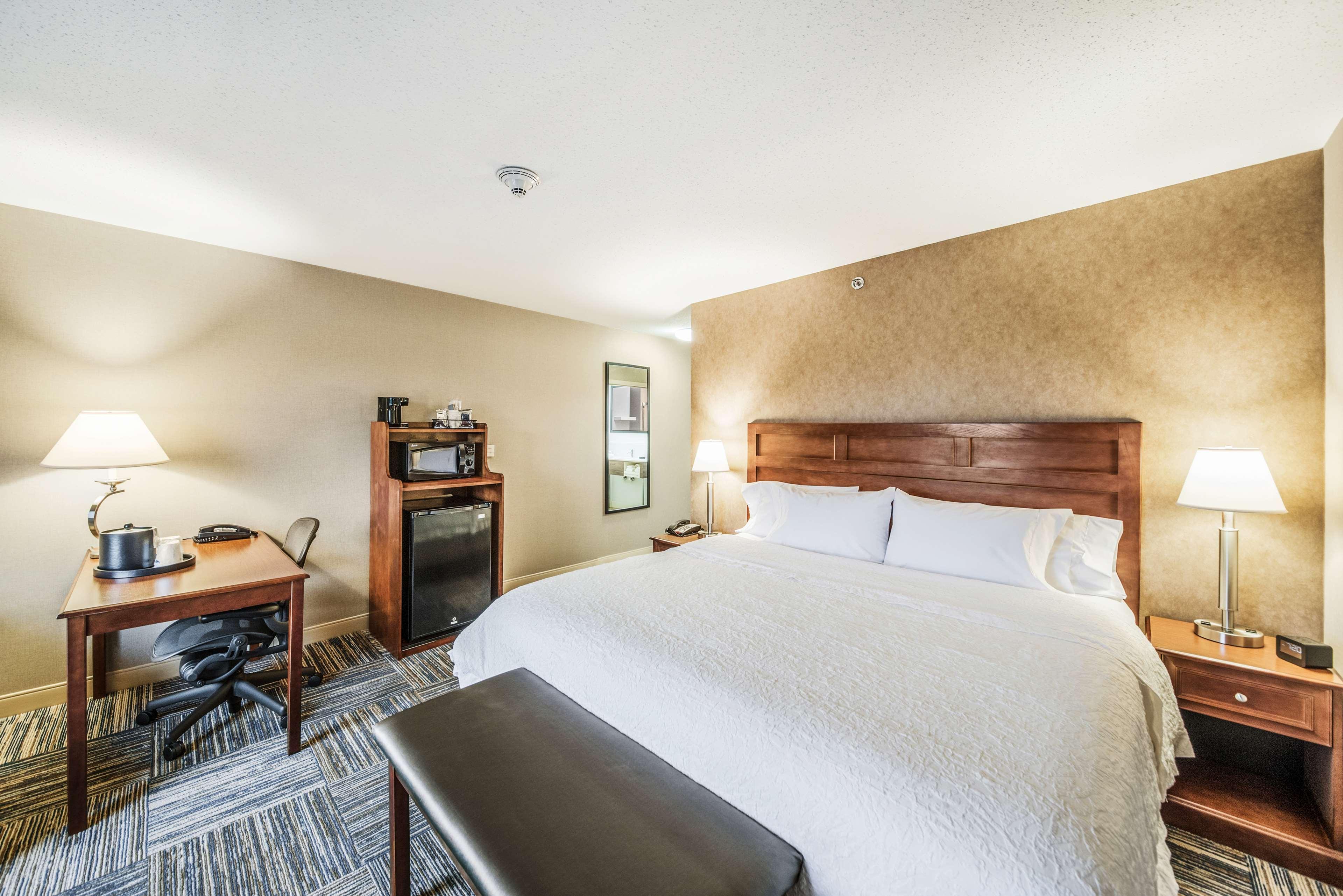 Hampton Inn Грийнфийлд Екстериор снимка
