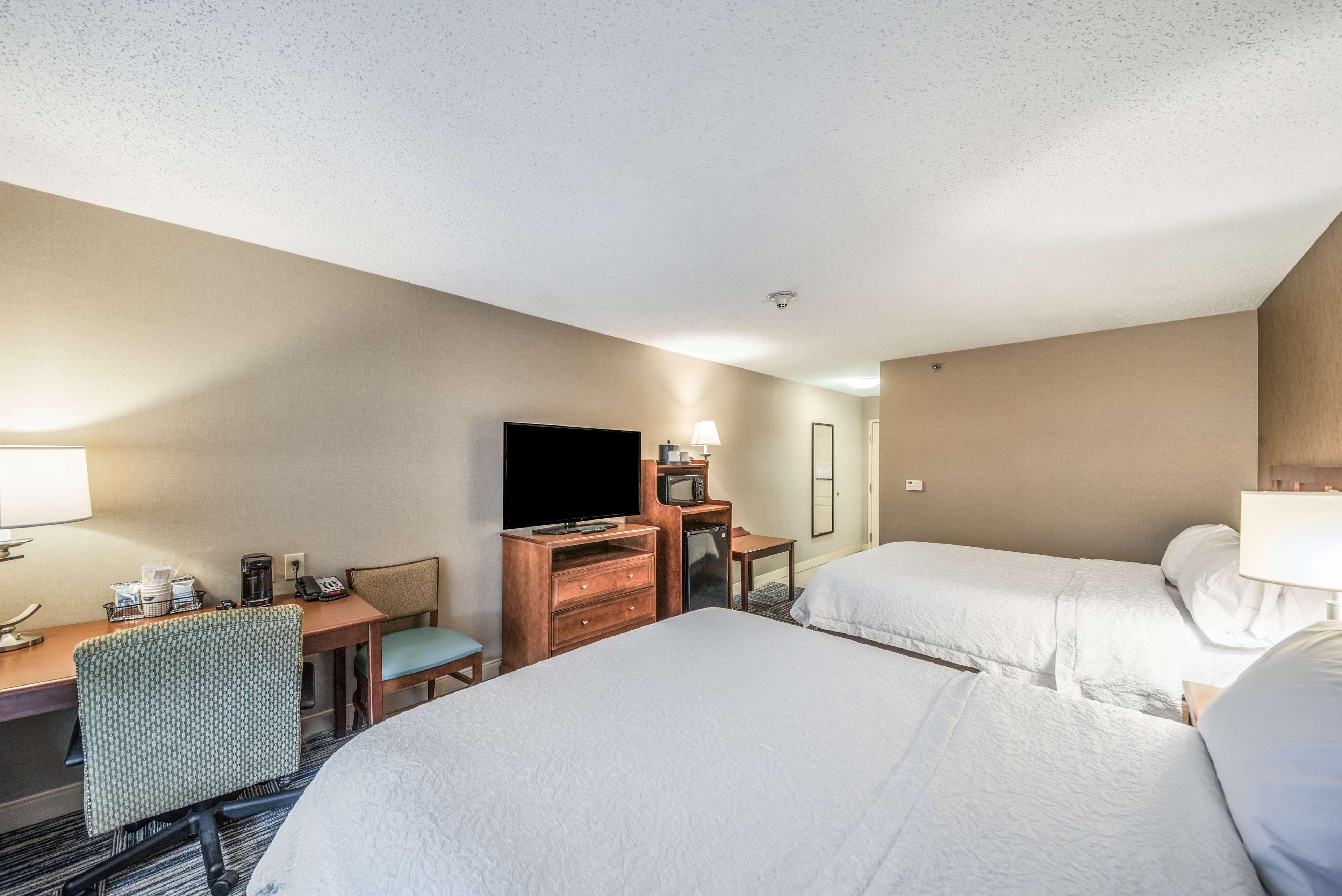 Hampton Inn Грийнфийлд Екстериор снимка