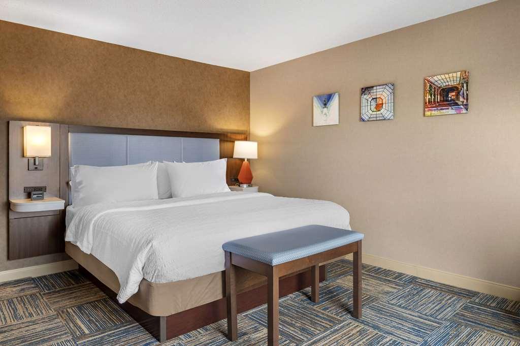 Hampton Inn Грийнфийлд Стая снимка