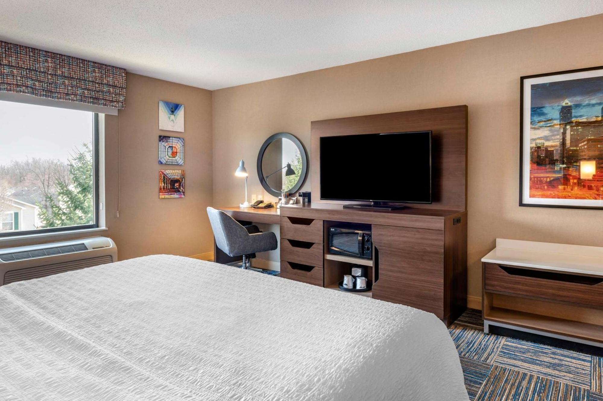 Hampton Inn Грийнфийлд Екстериор снимка